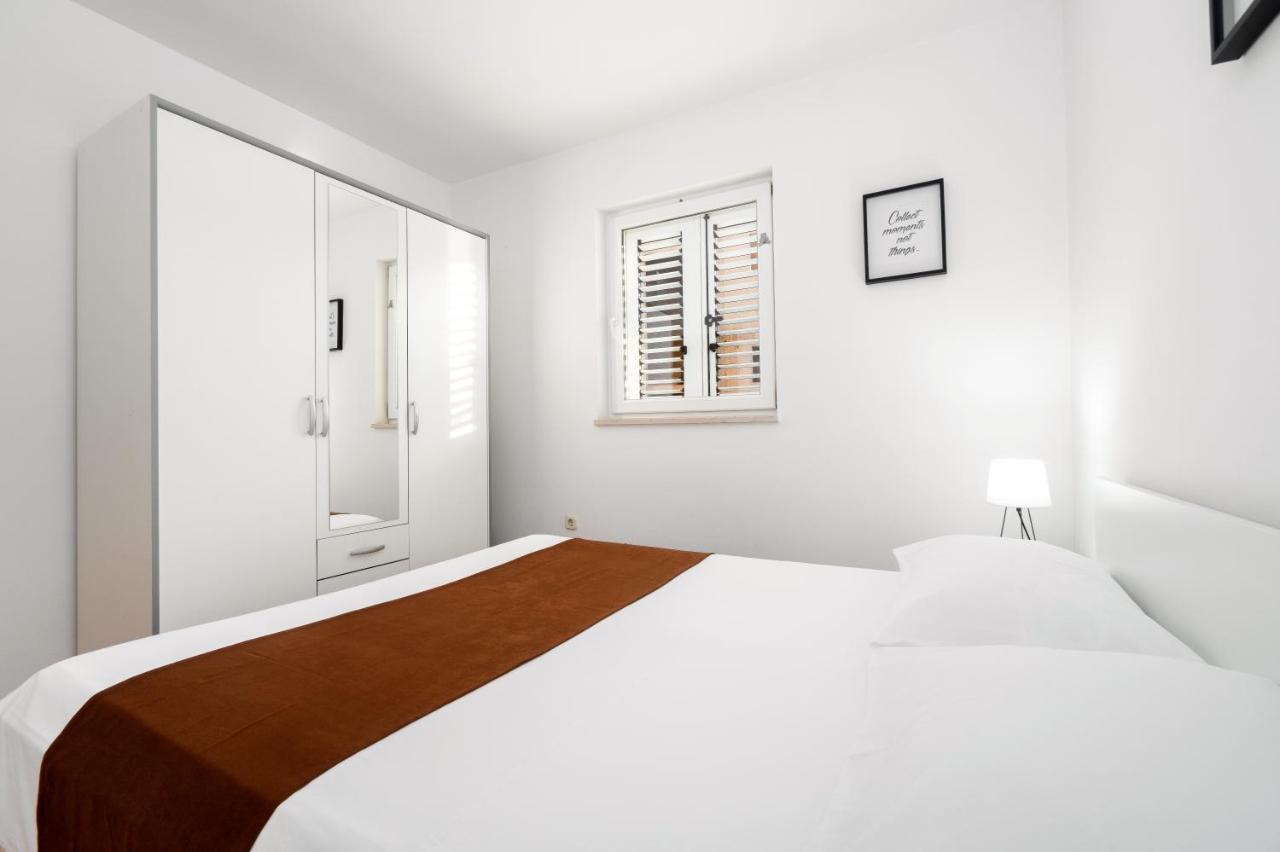 Apartment Ana-Marija Makarska Exteriör bild