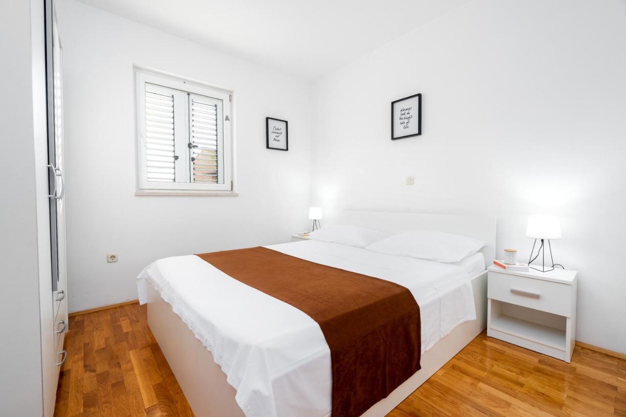 Apartment Ana-Marija Makarska Exteriör bild